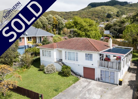 4 Huia Street, Tawa, Wellington