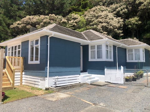 129 Wainuiomata Road, Wainuiomata, Lower Hutt