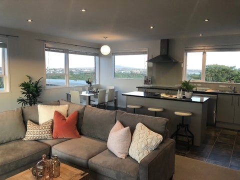 2/36 Exmouth Road, Northcote, Auckland