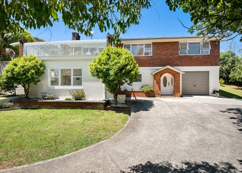 13 Freyberg Place, Howick, Auckland