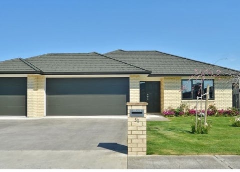 52 Armstrong Avenue, Carterton
