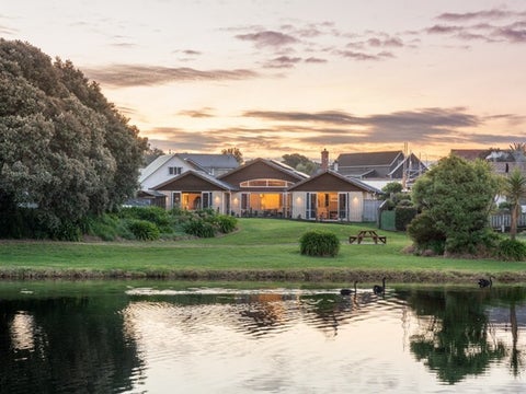 196 Tutere Street, Waikanae Beach, Waikanae