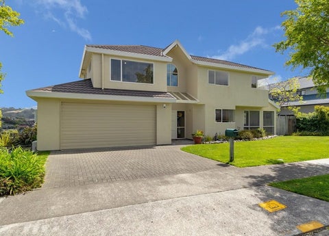 24 Samwell Drive, Whitby, Porirua