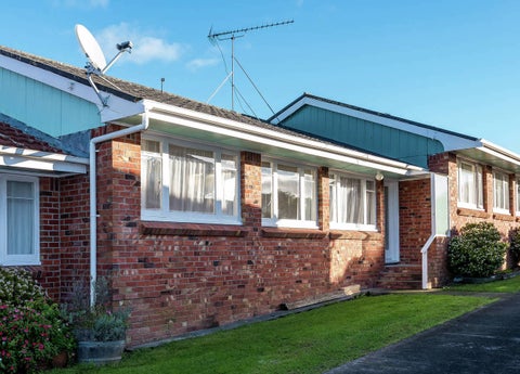 2/7 Greenhill Crescent, Pakuranga, Auckland