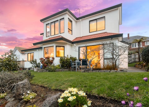 2/24 Irirangi Road, Greenlane, Auckland