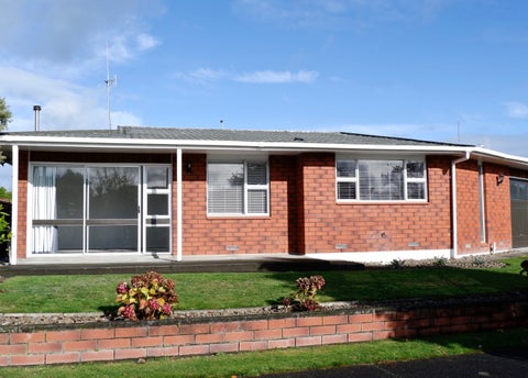 17 Te Punga Place, Awapuni, Palmerston North