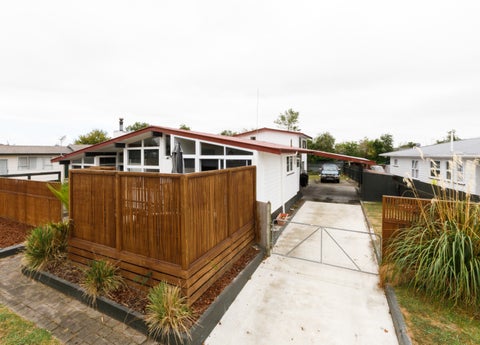 34 Abraham Crescent, Milson, Palmerston North