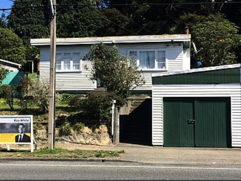24 Main Road, Wainuiomata, Lower Hutt