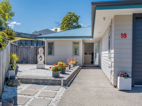 18 Ashleigh Way, Waikanae Beach, Waikanae
