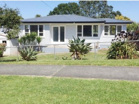 28 Sunkist Bay Road, Beachlands, Auckland