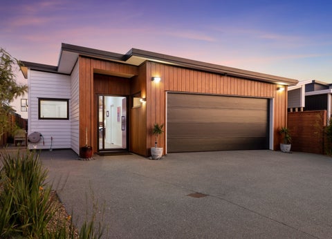 33 Coast Boulevard, Papamoa Beach, Papamoa