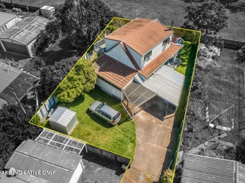 1/18 Knox Road, Swanson, Auckland