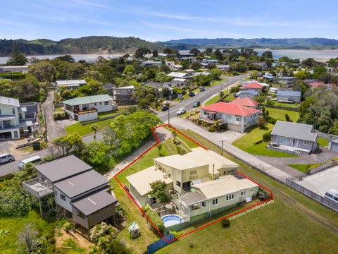 7 Government Road, Raglan