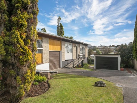 2/34 Sabulite Road, Kelston, Auckland