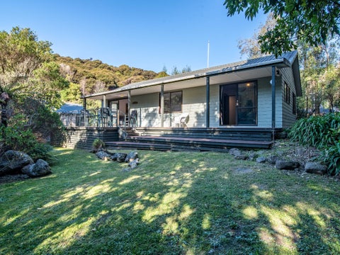 13 Kowhai Grove, Akaroa, Akaroa