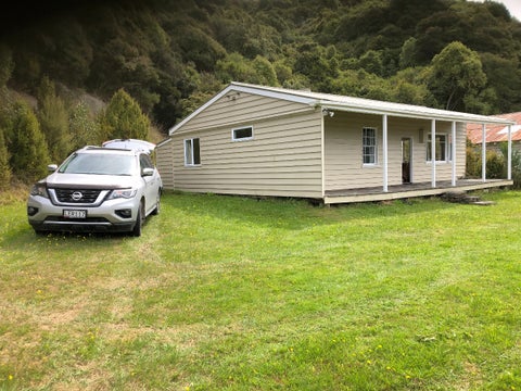 17 Riverside Road, Taieri Mouth