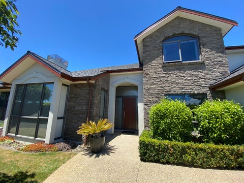 6 Dressage Lane, Greenhithe, Auckland