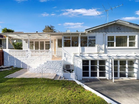 64 Seabrook Avenue, New Lynn, Auckland