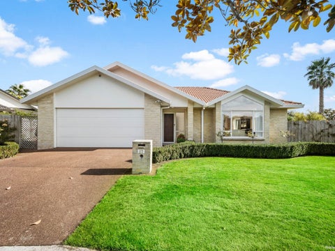 17 Moycullien Lane, East Tamaki Heights, Auckland