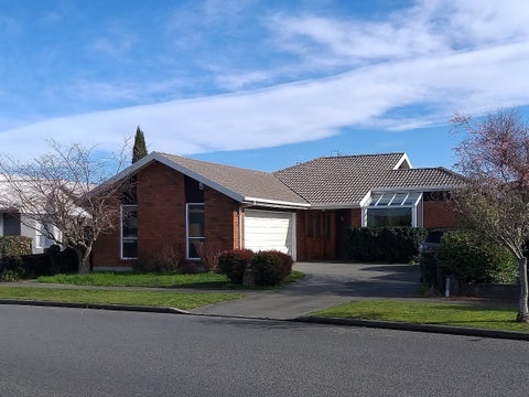 37 Lowry Avenue, Redwood, Christchurch