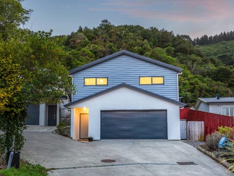 62 Peterhouse Street, Tawa, Wellington