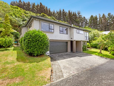 70 Peterhouse Street, Tawa, Wellington