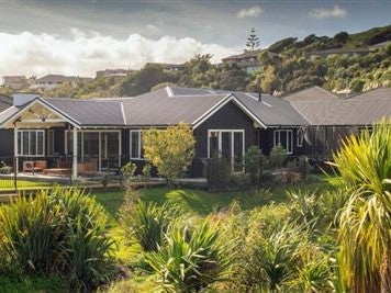 13 Leadline Place, Whitby, Porirua
