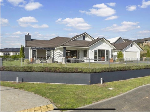 1 Kelly Maree Crescent, Flagstaff, Hamilton