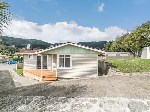 10 Brazier Grove, Paraparaumu