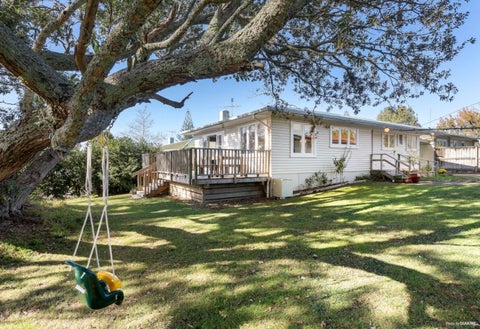 4 Beaubank Road, Kelston, Auckland
