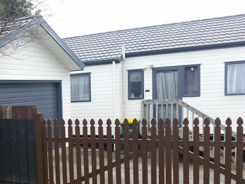 18A Poto Street, Te Atatu South, Auckland