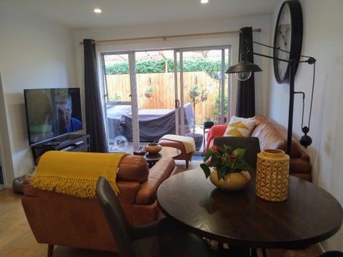 7/5 Glen Road, Browns Bay, Auckland