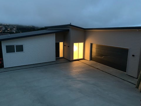 4 Piper Way, Newlands, Wellington