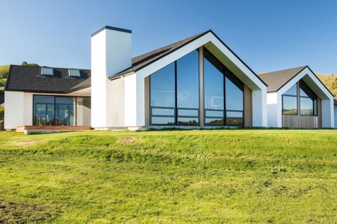 82 Scarlys Way, Okitu, Gisborne