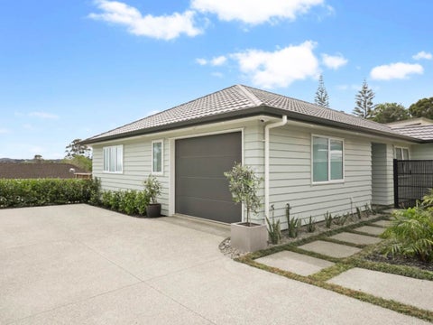 11 Weka Close, Red Beach, Red Beach