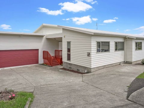 2/14C Moffat Road, Red Beach, Red Beach