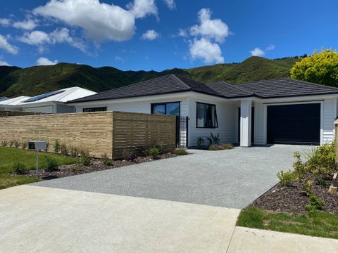 39 Henrietta Maxwell Grove, Wainuiomata, Lower Hutt