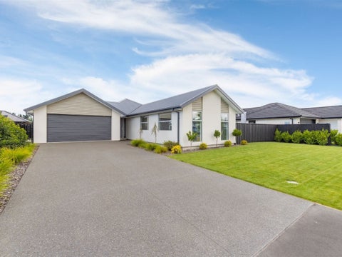 12 Fearne Drive, Woodend, Woodend