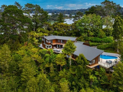 42 Marae Road, Greenhithe, Auckland
