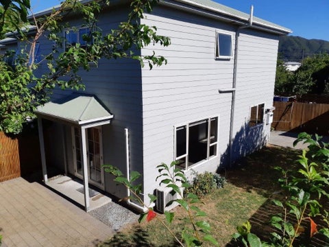5//8 WALDIE Grove, Avalon, LOWER HUTT