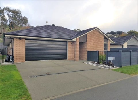10 Shearwater Lane, Whitby, Porirua