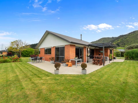 16 Kauri Lane, Huntly