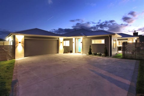 3 Linda Burke Way, Aotea, Porirua