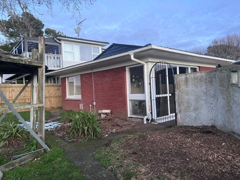 82 Muir Avenue, Mangere Bridge, Auckland