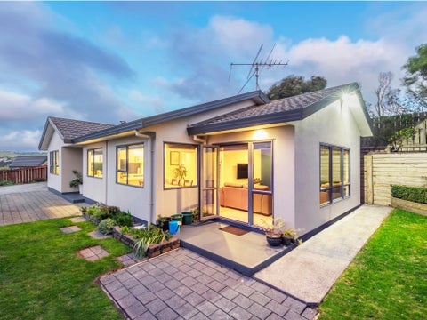 2A Alister Way, Churton Park, Wellington