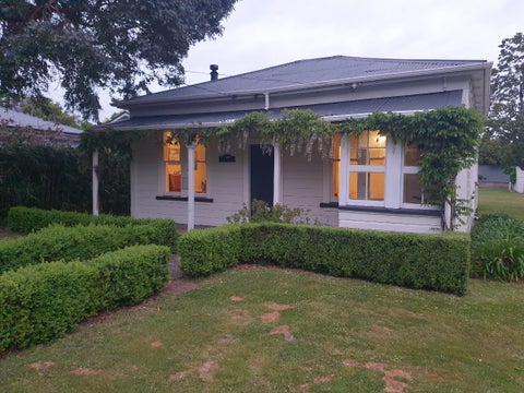 4 Suez Street, Martinborough