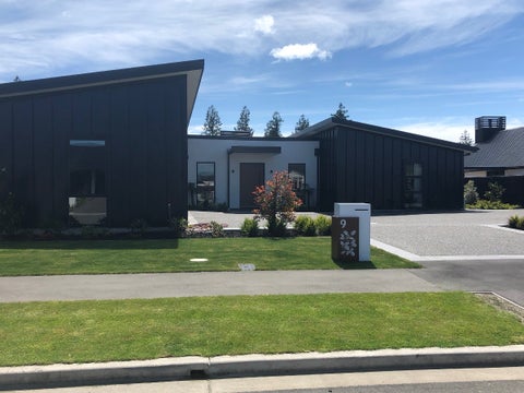 9 Farrelly Place, Casebrook, Christchurch