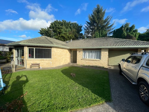 2/119 Clevedon Road, Papakura, Papakura