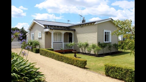 27 Oxford Street, Fairfield, Hamilton