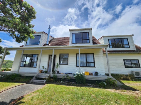 1 Lindis Close, Kelson, Lower Hutt